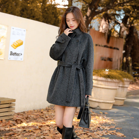 Small Hepburn woolen coat women's coat autumn winter 2024 new model